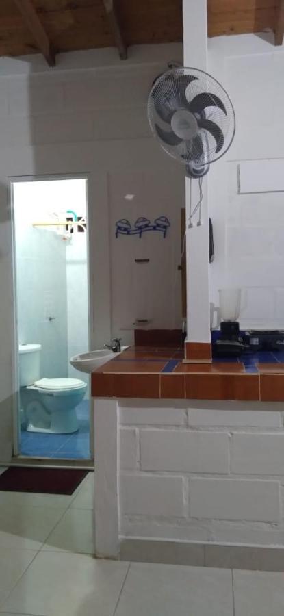 Habitacion Triple Con Cocina Y Bano Privado Necoclí 외부 사진