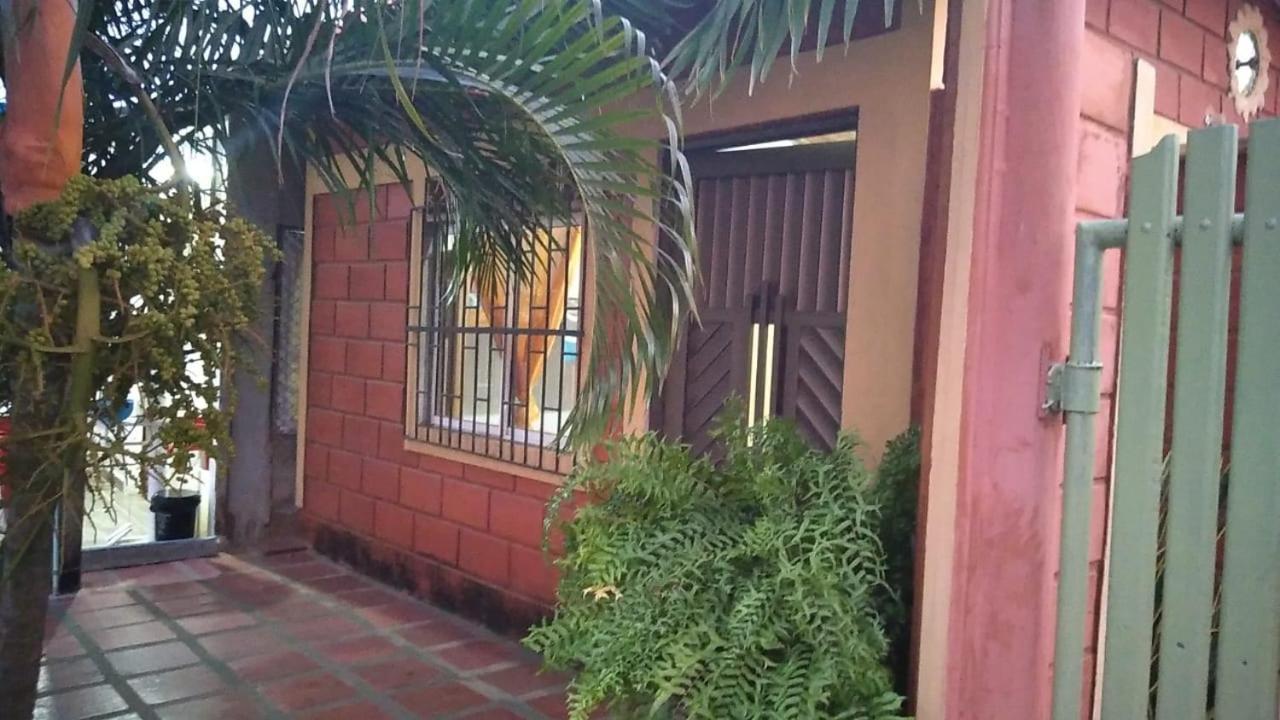 Habitacion Triple Con Cocina Y Bano Privado Necoclí 외부 사진